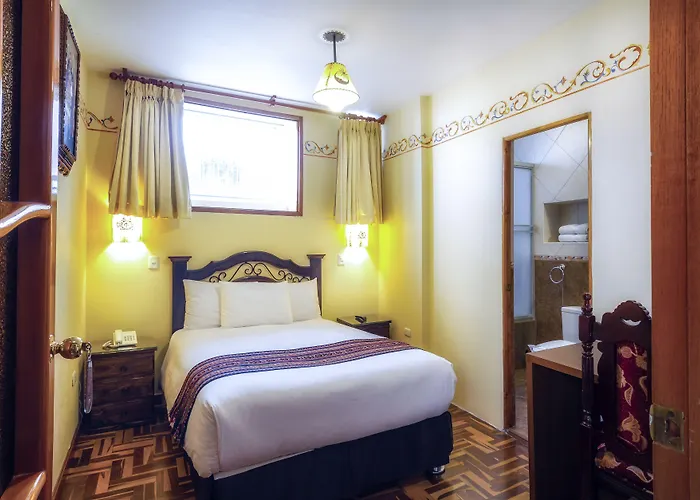 Hotel Rojas 3*