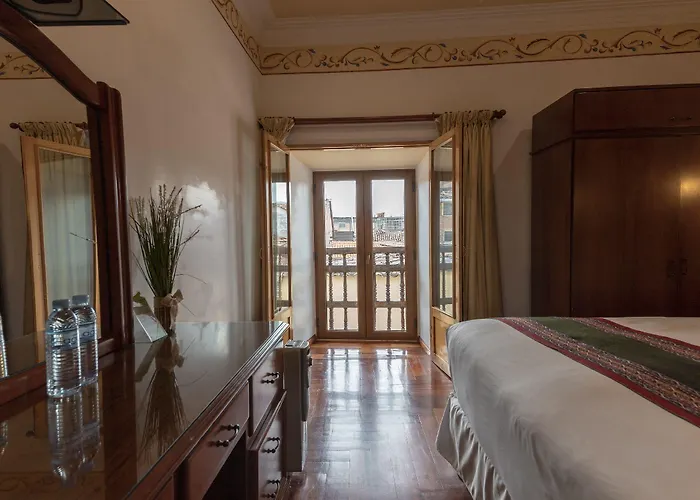 Rojas Hotel 3*