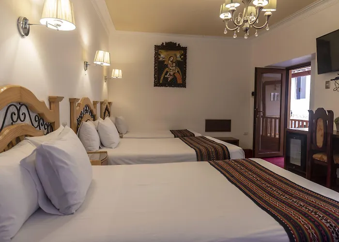 Rojas Hotel 3*